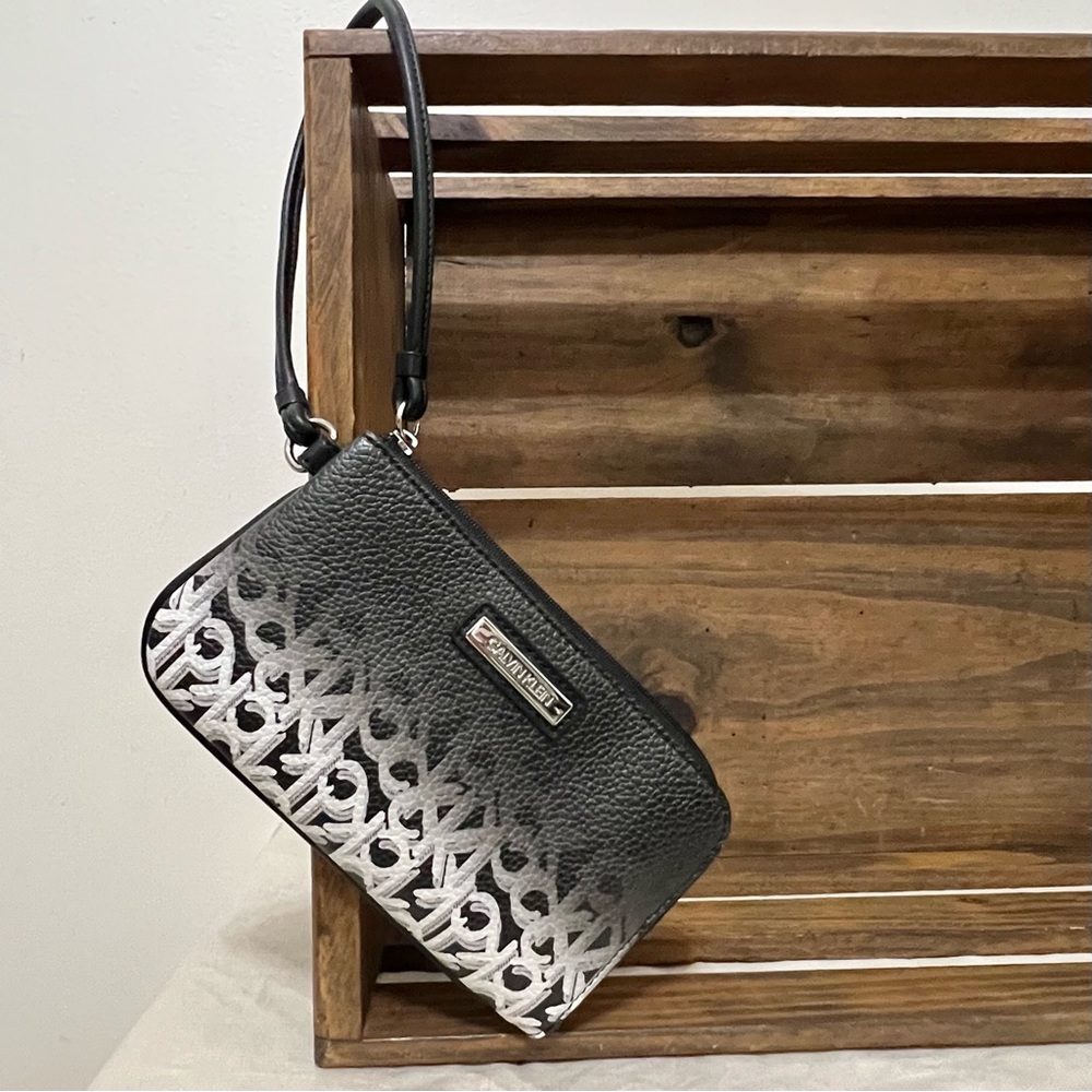 Calvin Klein Black & White Leather Wristlet Chic